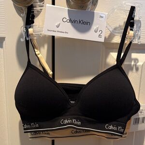 Calvin Klein Black and Cream Seamless Wireless Bra - 2 Pack
